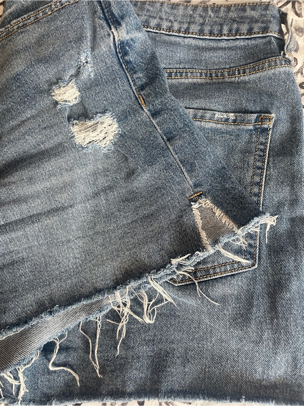 Old Navy Light Blue High-Rise Curvy Jean Shorts - Picture 5 of 5